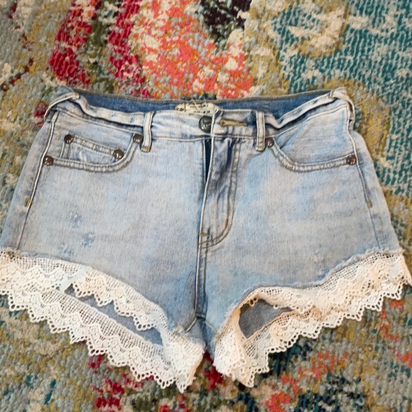 Free people high rise lace trimmed shorts - Picture 1 of 6